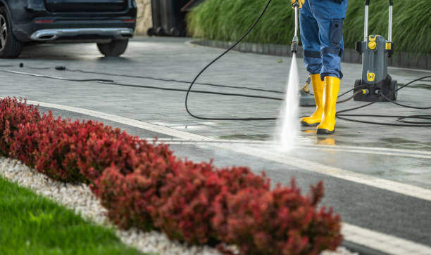 Why Choose Our Certified Pressure Washing Experts for Your Project Needs in Lamar, CO?
